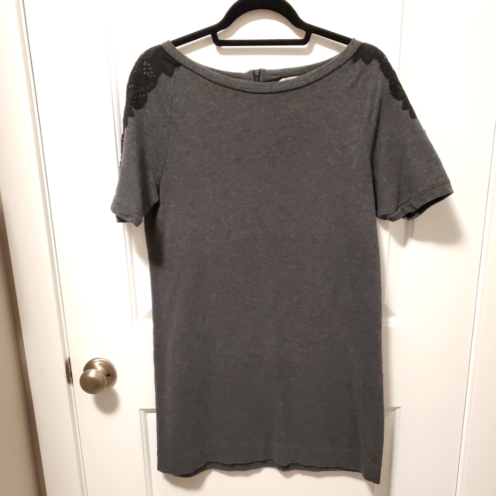 5/$30 Like new, over sized sweater dress with lace detail